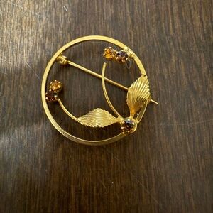 Vintage Art Deco Pin Gold Tone Amber-ish Rhinestone Round